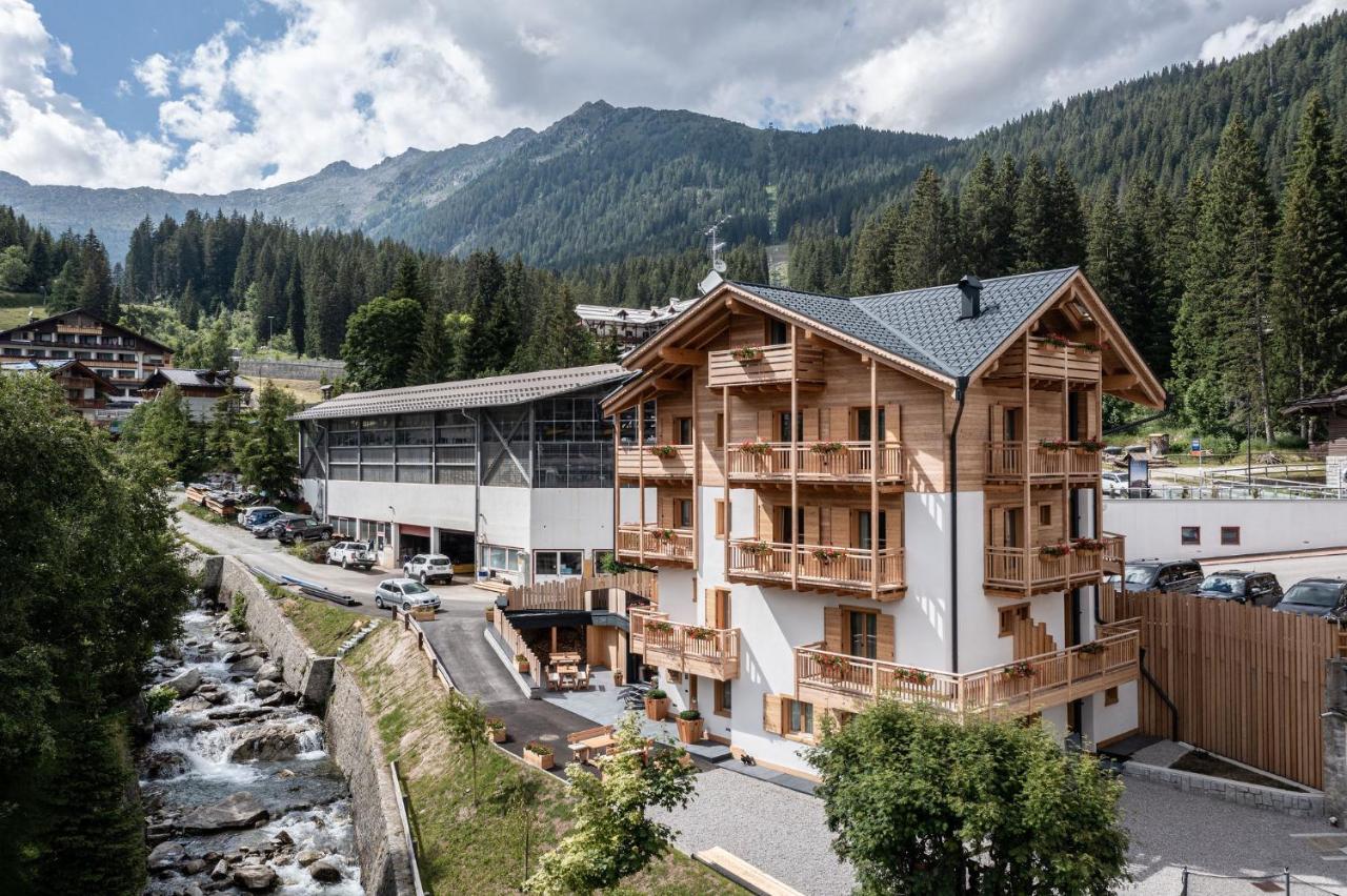 Alpine Days Mountain Home Madonna di Campiglio Exterior photo